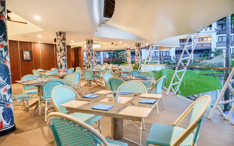 Prime Plaza Suite Sanur Terrace Restaurant (2).jpg
